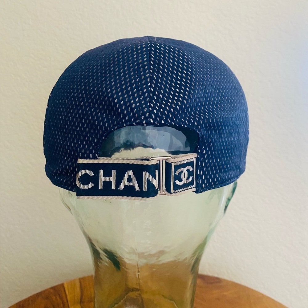 CHANEL RARE VINTAGE HAT - Picture 5 of 10